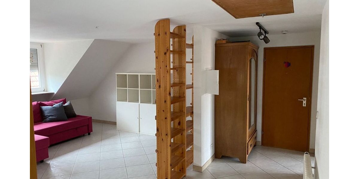 Schöne Gemütliche DG-Wohnung mit Einbauküche und nutzbarem Dachgeschoß - Etagenwohnung Deizisau | Angebot:27504679