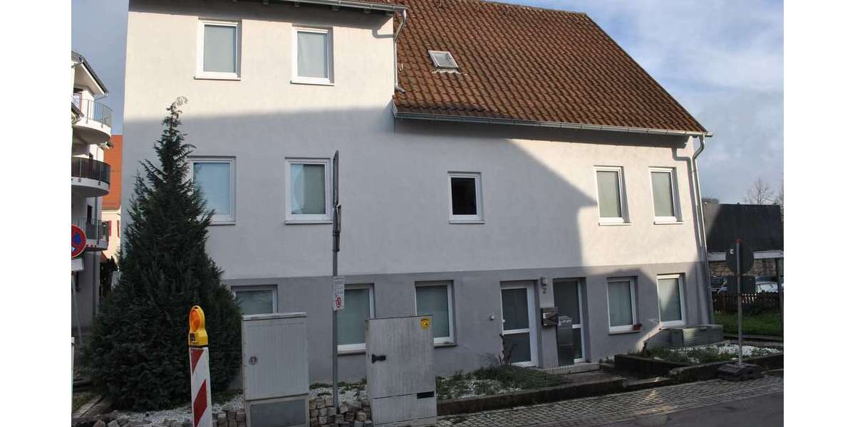 Einfamilienhaus Großbottwar - 9 Zimmer, 190 m&sup2;, 304.000&euro; | Angebot:18237010