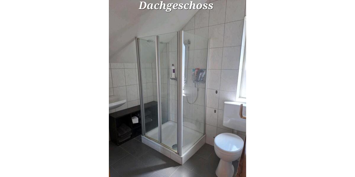 Einfamilienhaus Korntal-Münchingen Münchingen - 10 Zimmer, 154 m&sup2;, 750.000&euro; | Angebot:27217123
