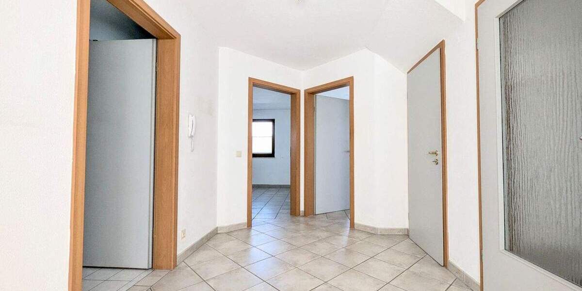 Einfamilienhaus Ötisheim - 7 Zimmer, 168 m&sup2;, 450.000&euro; | Angebot:25777927