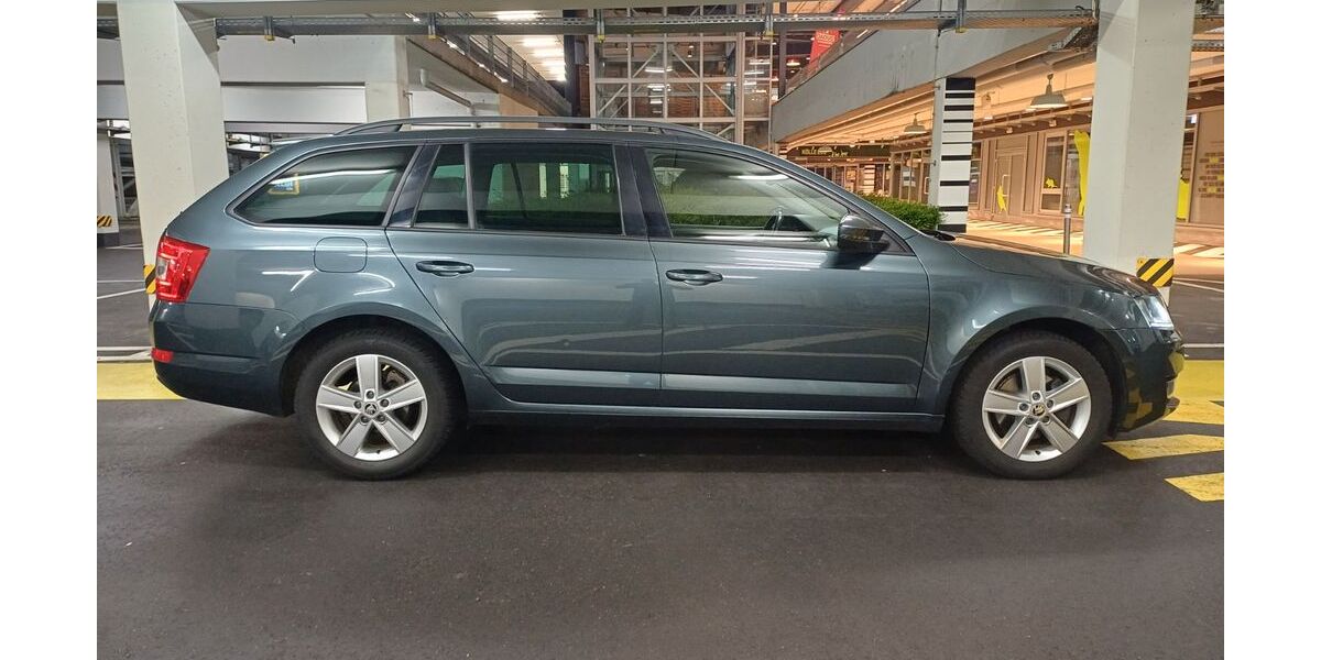 Skoda Octavia 190.000 km 10.400 &euro; Esslingen am Neckar 73733