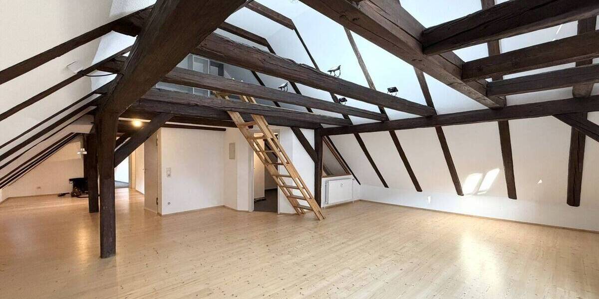 Etagenwohnung Esslingen am Neckar Stadtmitte - 3 Zimmer, 105 m&sup2;, 1.400&euro; | Angebot:26806852
