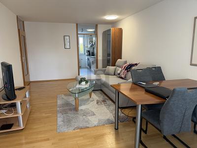 MÖBLIERTES WOHNEN MIT GROSSEM BALKON, AUFZUG - Etagenwohnung Stuttgart Bad Cannstatt | Angebot:27571026