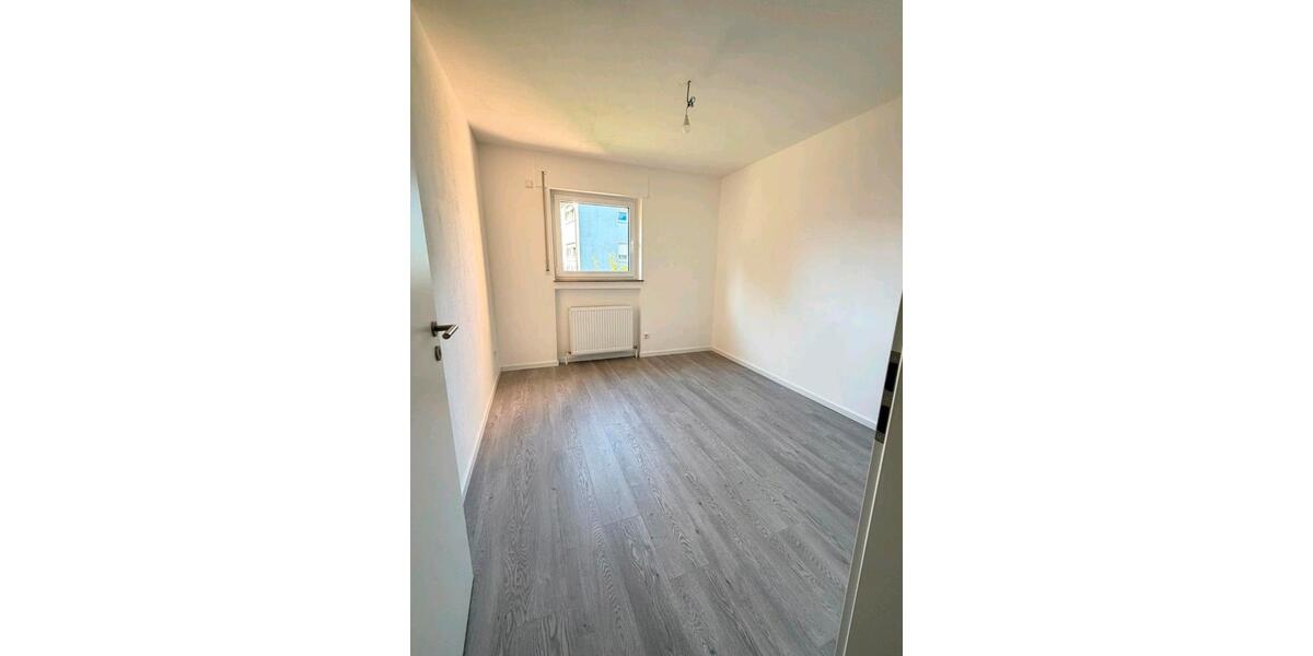 Hochparterre Schorndorf - 3 Zimmer, 64 m&sup2;, 1.260&euro; | Angebot:27568189