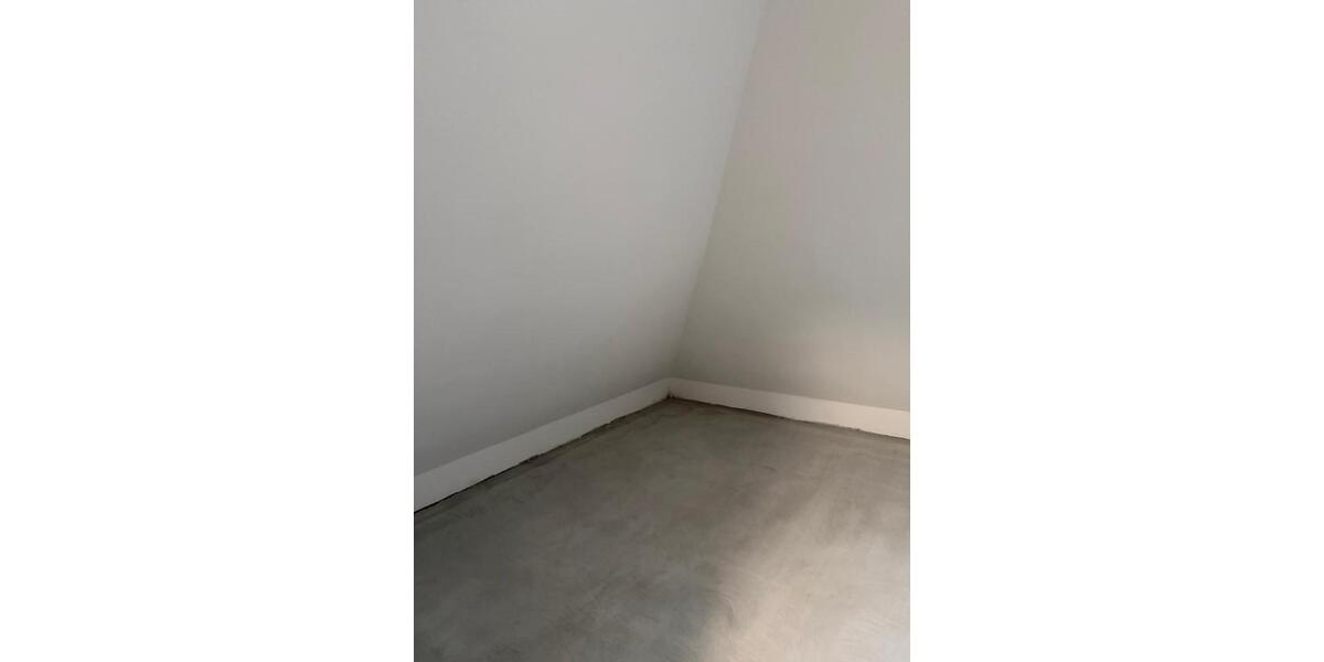 Dachgeschoßwohnung Backnang - 2 Zimmer, 50 m&sup2;, 700&euro; | Angebot:25173358