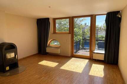 Haus Steinenbronn - 6 Zimmer, 222 m&sup2;, 3.300&euro; | Angebot:27145213