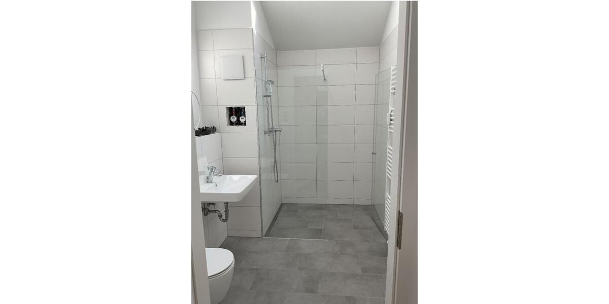 Dachgeschoßwohnung Esslingen am Neckar Oberesslingen - 3 Zimmer, 87 m&sup2;, 1.249&euro; | Angebot:25882996