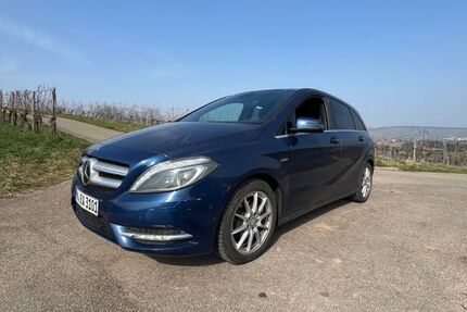 Mercedes-Benz 200 156.000 km 6.500 &euro; Fellbach 70734