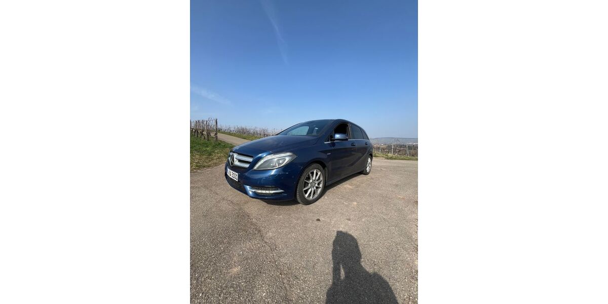 Mercedes-Benz 200 156.000 km 6.500 &euro; Fellbach 70734