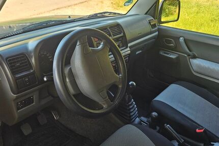 Suzuki Jimny 104.200 km 5.800 &euro; Stuttgart 70197