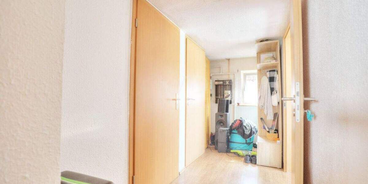 Mehrfamilienhaus, Wohnhaus Heilbronn / Böckingen Böckingen - 9 Zimmer, 160 m&sup2;, 385.000&euro; | Angebot:25775712