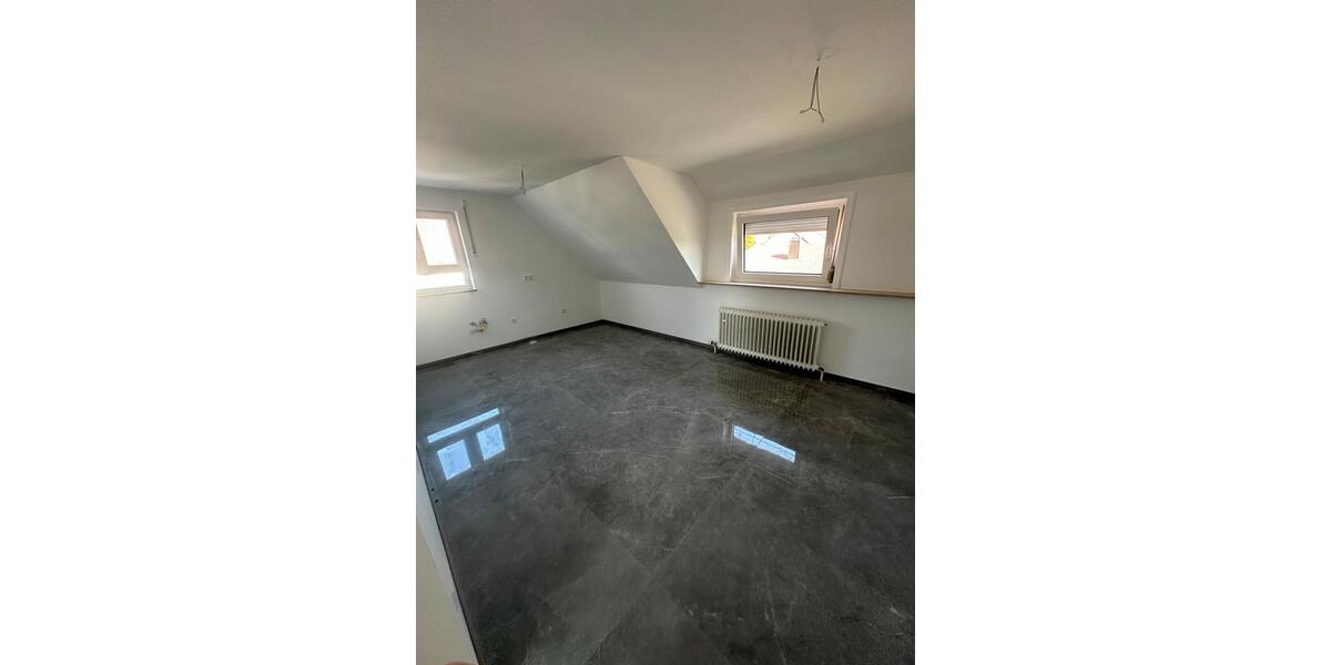 Dachgeschoßwohnung Nordheim - 3 Zimmer, 65 m&sup2;, 800&euro; | Angebot:25809991