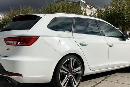 Seat Leon 110.000 km 16.990 &euro; Mundelsheim 74395