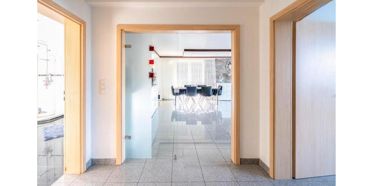 Einfamilienhaus Schwaigern - 6 Zimmer, 180 m&sup2;, 590.000&euro; | Angebot:24534865