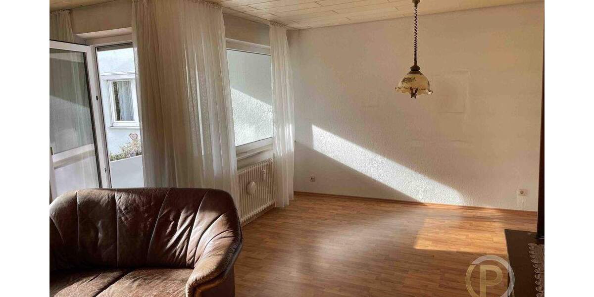 Etagenwohnung Esslingen am Neckar Oberesslingen - 4 Zimmer, 103 m&sup2;, 325.000&euro; | Angebot:25676375