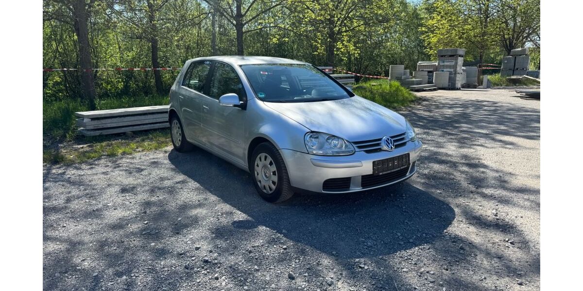 VW Golf 170.000 km 2.999 &euro; Mühlacker 75417