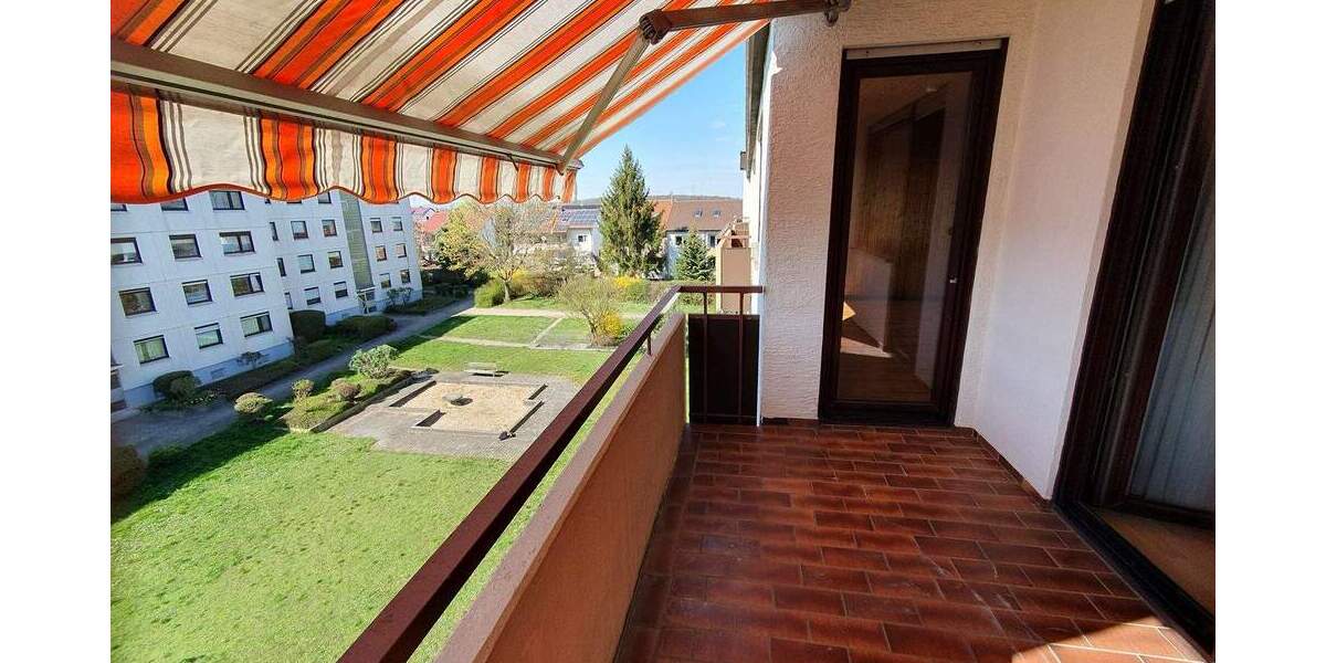 Etagenwohnung Markgröningen - 3 Zimmer, 90 m&sup2;, 275.000&euro; | Angebot:25802210