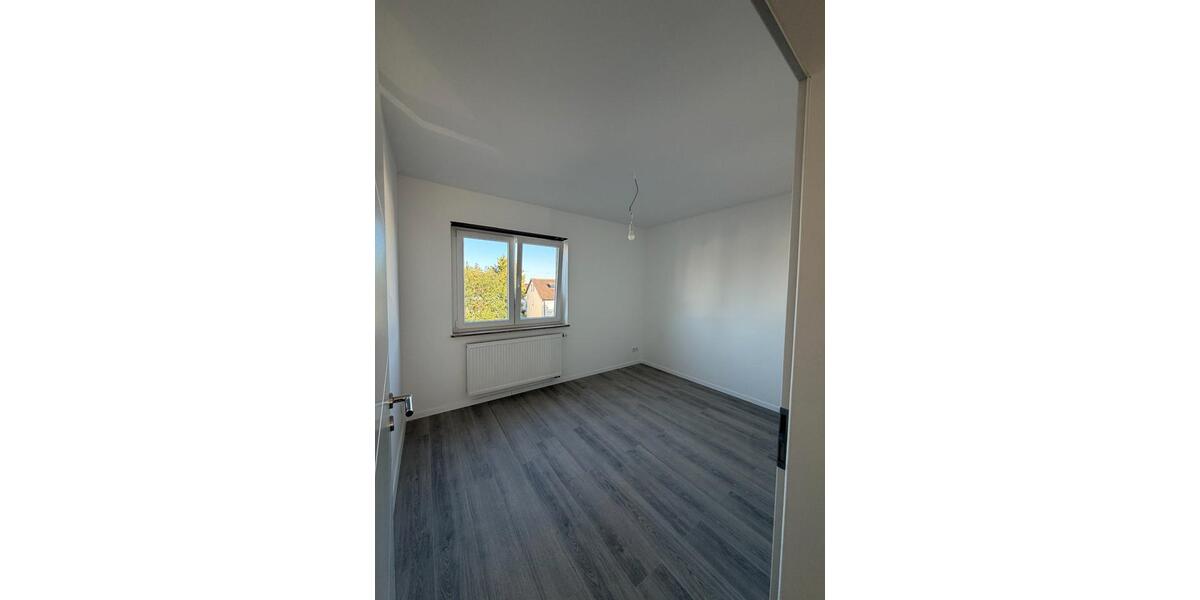 Etagenwohnung Kornwestheim - 3.5 Zimmer, 73 m&sup2;, 1.400&euro; | Angebot:27565849