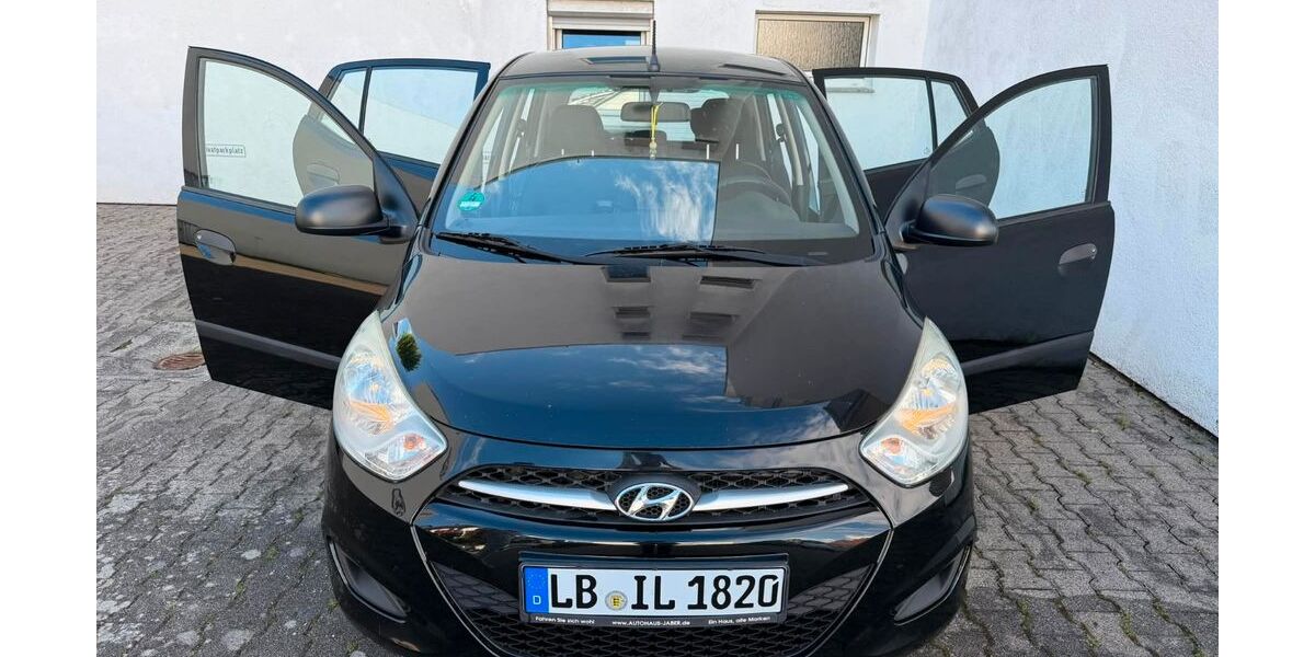 Hyundai i10 114.975 km 3.700 &euro; Sachsenheim 74343