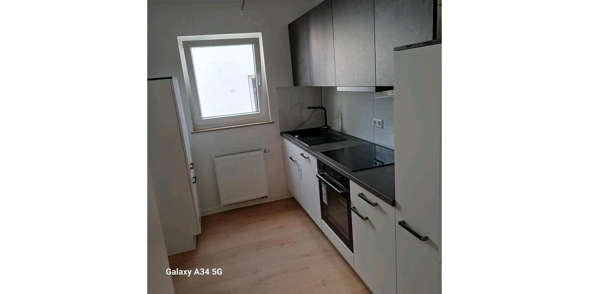 Etagenwohnung Brackenheim - 3 Zimmer, 80 m&sup2;, 1.200&euro; | Angebot:25989308