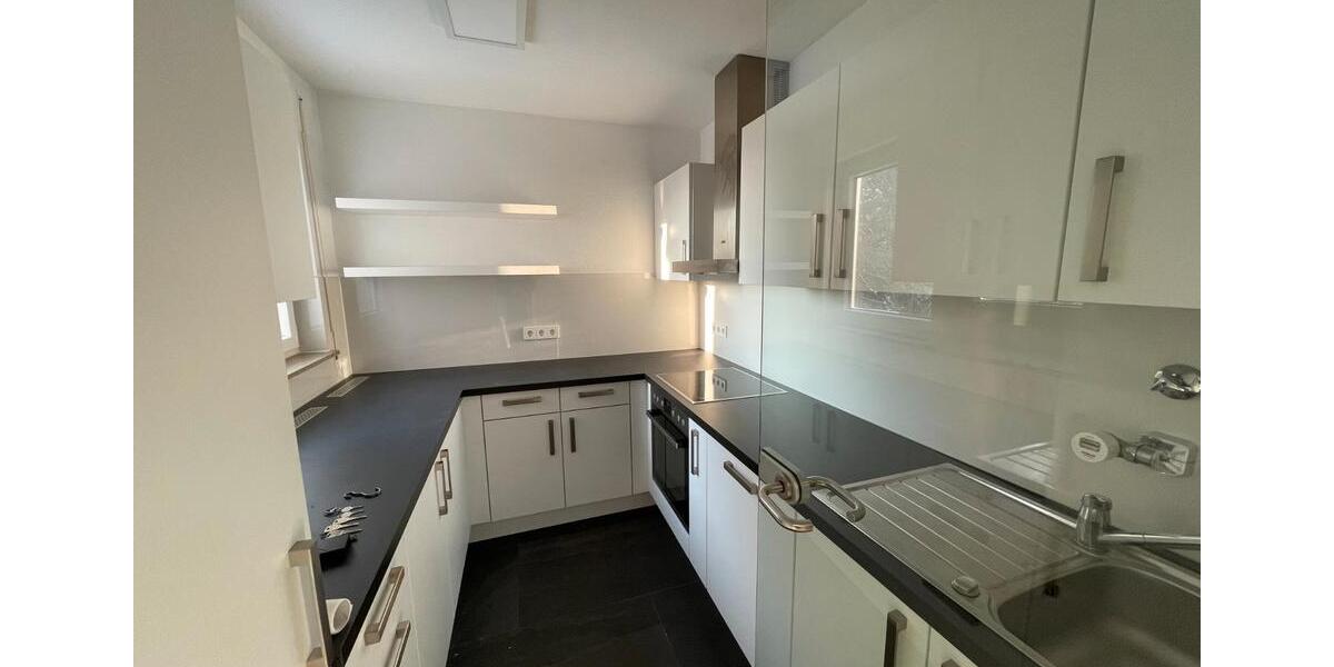 Etagenwohnung Esslingen am Neckar Hegensberg - 4 Zimmer, 90 m&sup2;, 1.300&euro; | Angebot:27595298