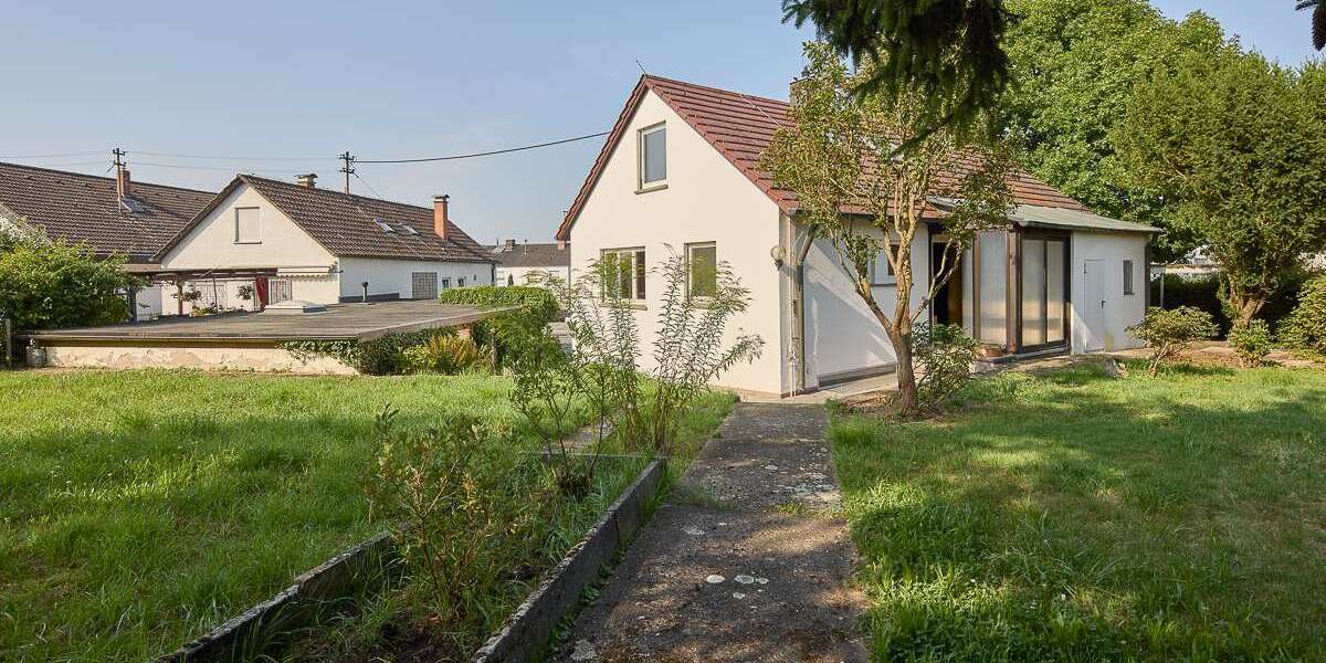 Einfamilienhaus Remseck - 6.5 Zimmer, 134 m&sup2;, 850.000&euro; | Angebot:24217406