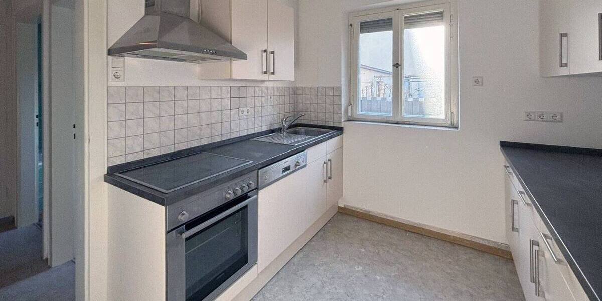 Mehrfamilienhaus, Wohnhaus Stuttgart Feuerbach - 8 Zimmer, 202 m&sup2;, 789.000&euro; | Angebot:26433270