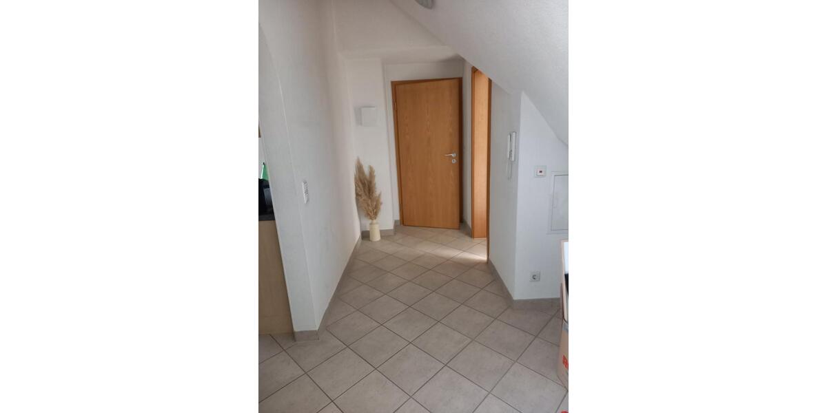 Dachgeschoßwohnung Leingarten - 2 Zimmer, 47 m&sup2;, 470&euro; | Angebot:25163223