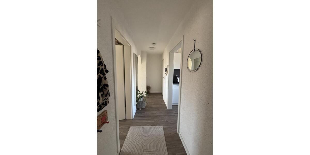 Dachgeschoßwohnung Pleidelsheim - 3 Zimmer, 65 m&sup2;, 840&euro; | Angebot:26477080