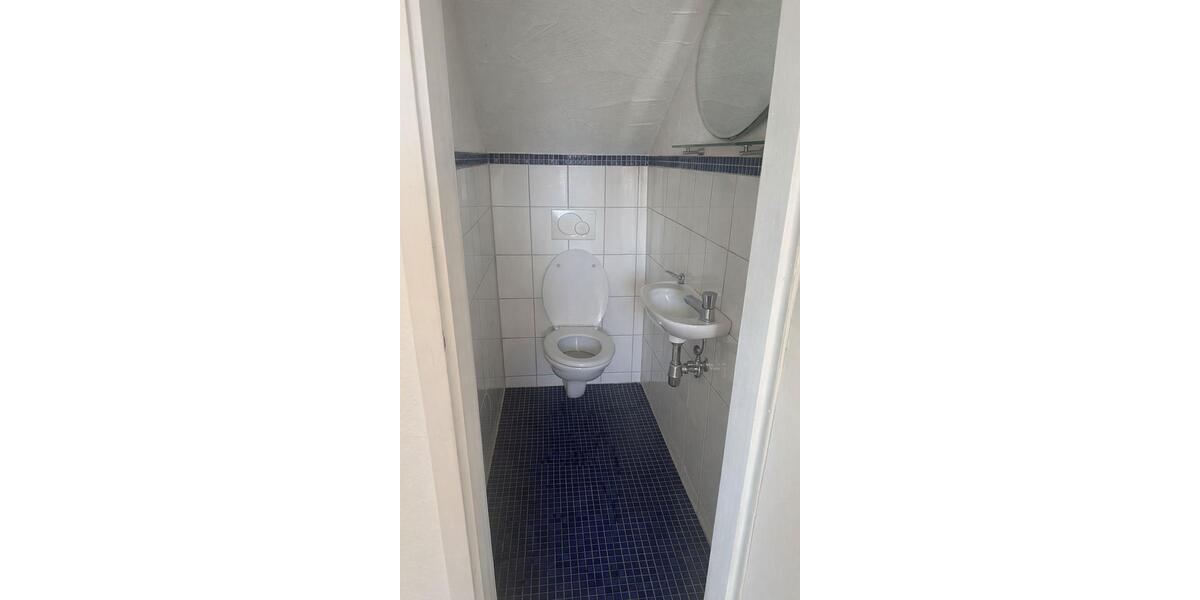 Dachgeschoßwohnung Remseck am Neckar - 3 Zimmer, 65 m&sup2;, 850&euro; | Angebot:25968283