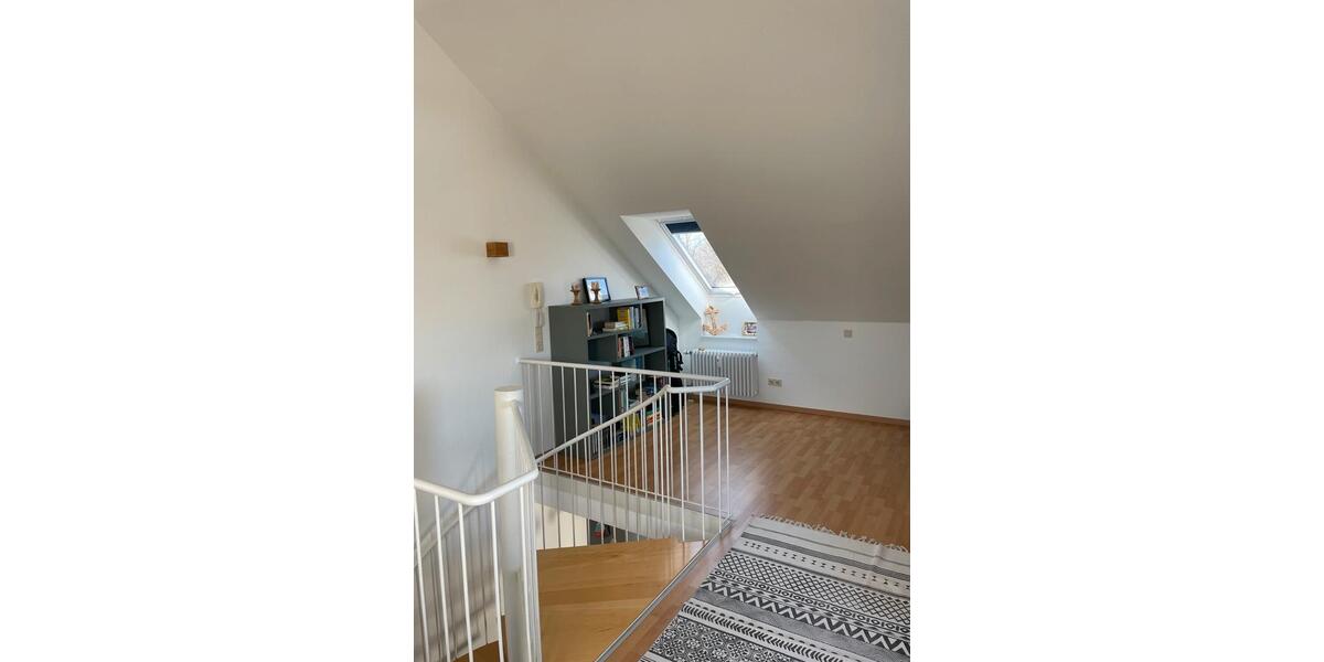 Etagenwohnung Ditzingen - 2.5 Zimmer, 82 m&sup2;, 1.685&euro; | Angebot:26023212