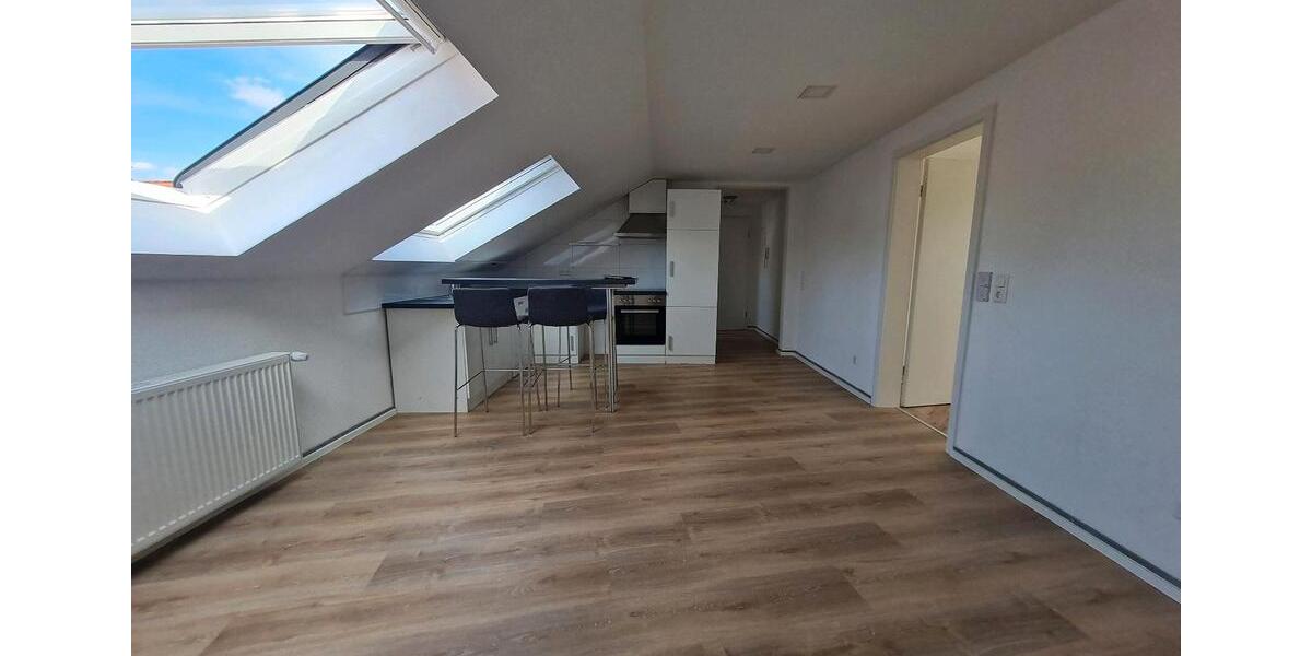Dachgeschoßwohnung Lauffen am Neckar - 2 Zimmer, 52 m&sup2;, 920&euro; | Angebot:27548760