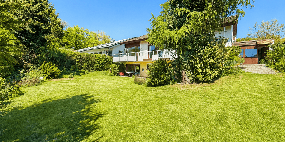 Einfamilienhaus Sindelfingen Sindelfingen (Stadt) - 8 Zimmer, 370 m&sup2;, 875.000&euro; | Angebot:26980961