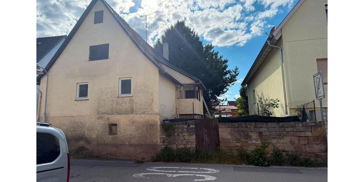 Einfamilienhaus Lauffen am Neckar - 4.5 Zimmer, 338 m&sup2;, 175.000&euro; | Angebot:27168931