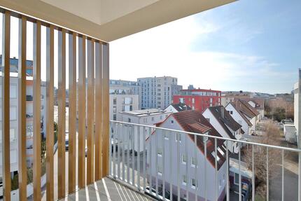 Wohnung Böblingen - 3 Zimmer, 82 m&sup2;, 1.682&euro; | Angebot:25783094