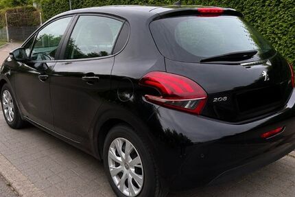Peugeot 208 82.000 km 6.799 &euro; Remseck 71686