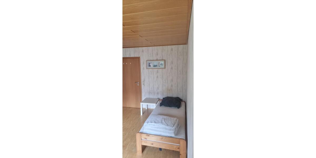 Erdgeschoßwohnung Weinsberg - 1 Zimmer, 76 m&sup2;, 305&euro; | Angebot:27534854
