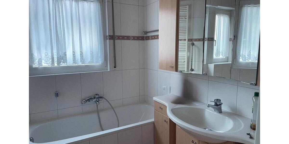Etagenwohnung Weissach - 4 Zimmer, 85 m&sup2;, 1.200&euro; | Angebot:27548210