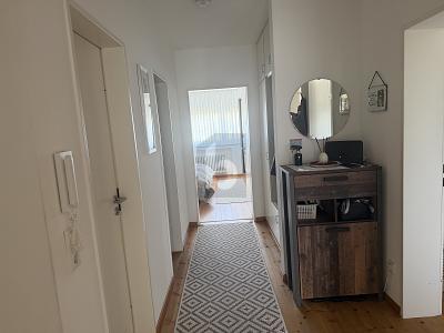 RUHIGES ZUHAUSE MIT ZWEI BALKONEN - Etagenwohnung Kernen im Remstal | Angebot:27493606