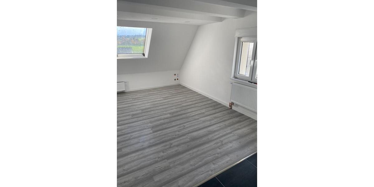 Dachgeschoßwohnung Ötisheim - 2.5 Zimmer, 50 m&sup2;, 1.050&euro; | Angebot:24846736