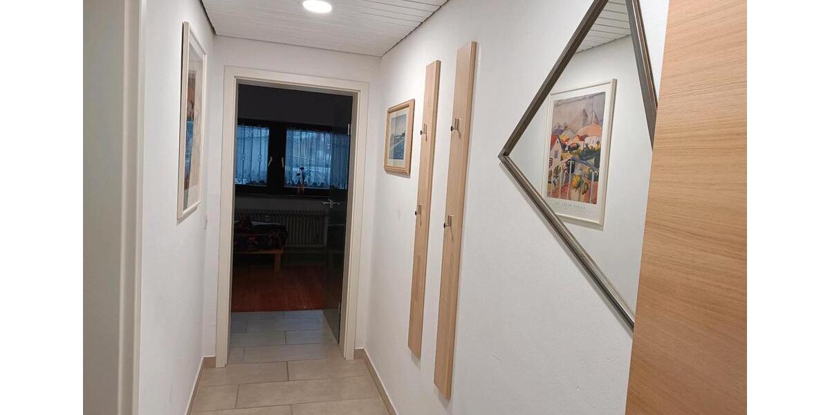 Etagenwohnung Oberstenfeld - 1 Zimmer, 28 m&sup2;, 425&euro; | Angebot:25044525