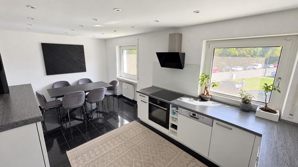 Etagenwohnung Esslingen am Neckar Brühl - 4 Zimmer, 101 m&sup2;, 1.650&euro; | Angebot:27550300