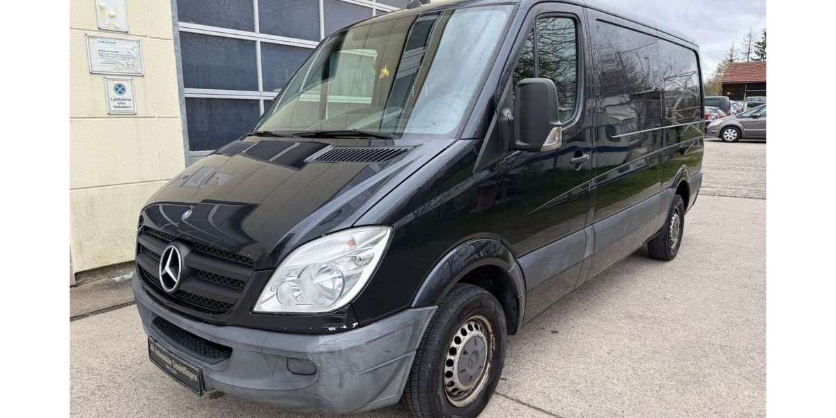 Mercedes-Benz Sprinter 131.000 km 8.500 &euro; Sindelfingen/Stuttgart 71069