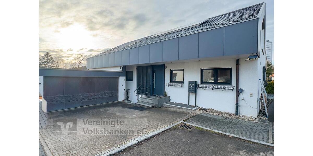 Erdgeschoßwohnung Sindelfingen Eichholz - 3.5 Zimmer, 142 m&sup2;, 2.280&euro; | Angebot:24878024
