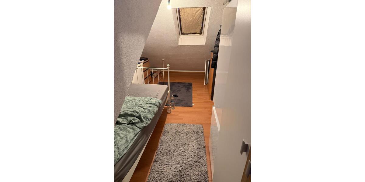 Etagenwohnung Leonberg - 3 Zimmer, 75 m&sup2;, 1.500&euro; | Angebot:25908752
