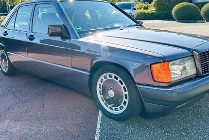 Mercedes-Benz 190 236.300 km 7.450 &euro; Bietigheim bissingen 74321