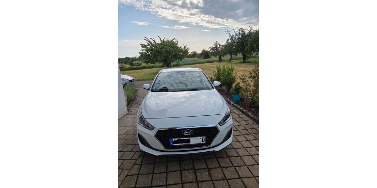 Hyundai i30 84.000 km 11.500 &euro; Ingersheim 74379