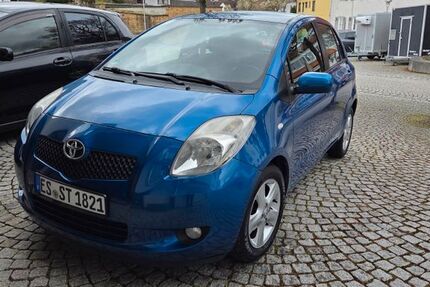 Toyota Yaris 119.000 km 5.250 &euro; Wernau 73249