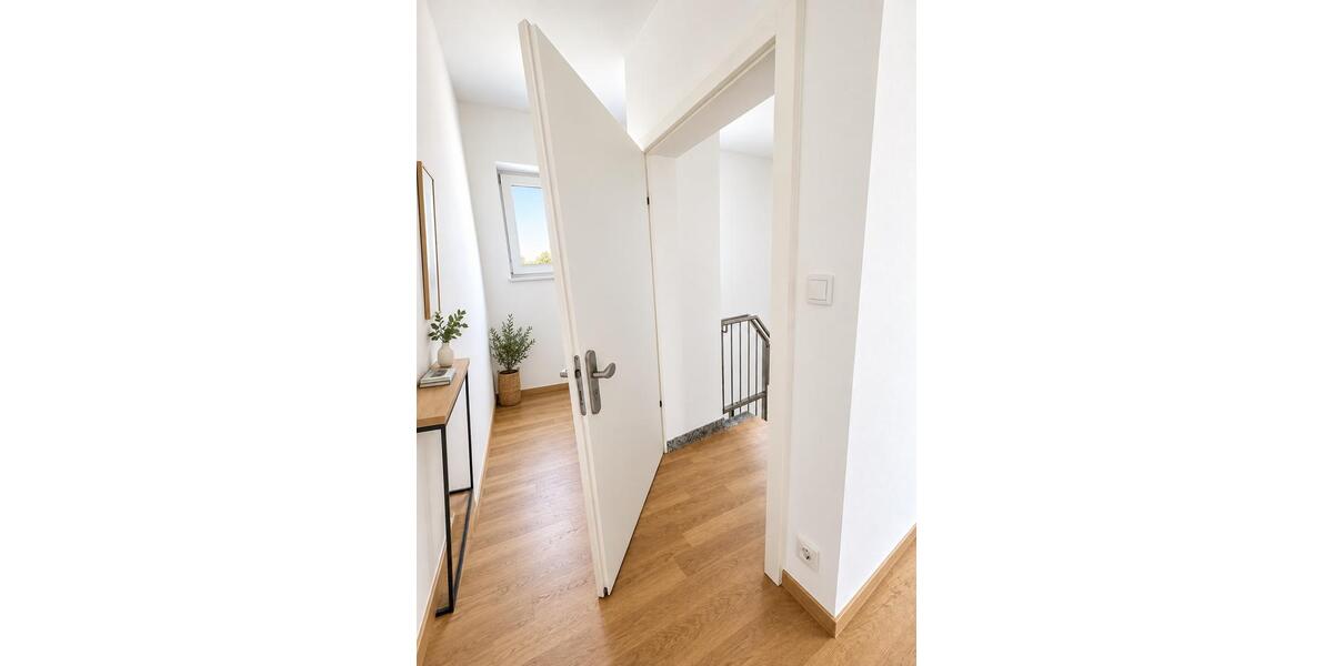 Dachgeschoßwohnung Brackenheim - 3 Zimmer, 74 m&sup2;, 995&euro; | Angebot:27591554