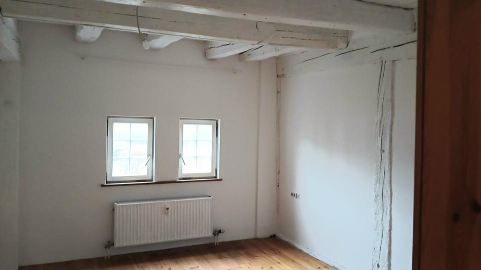 Etagenwohnung Weinstadt - 3.5 Zimmer, 100 m&sup2;, 1.200&euro; | Angebot:24780126